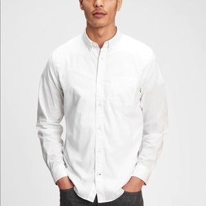 Mens Gap Standard Fit White PoplinShirt, Size Med
